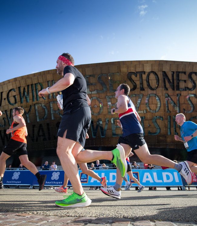 Picture of runners at the Cardiff Half Marathon