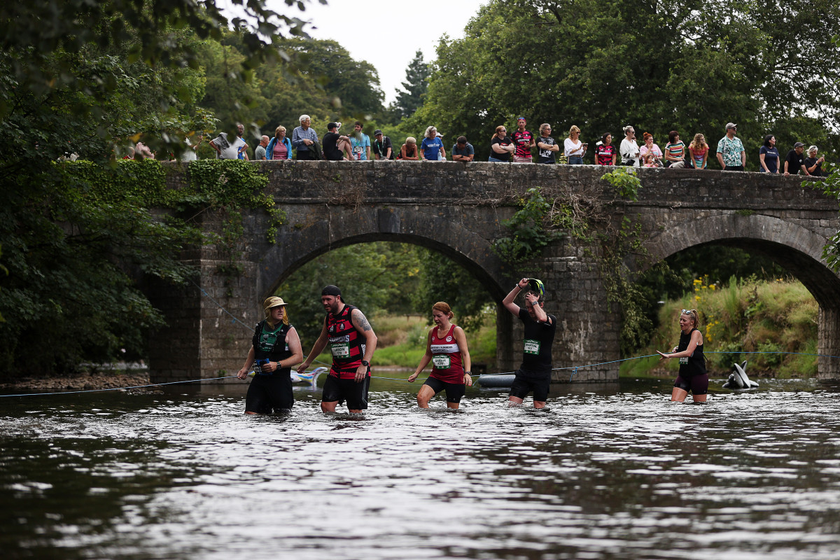 Rabbit Run Wales - Run 4 Wales (R4W)